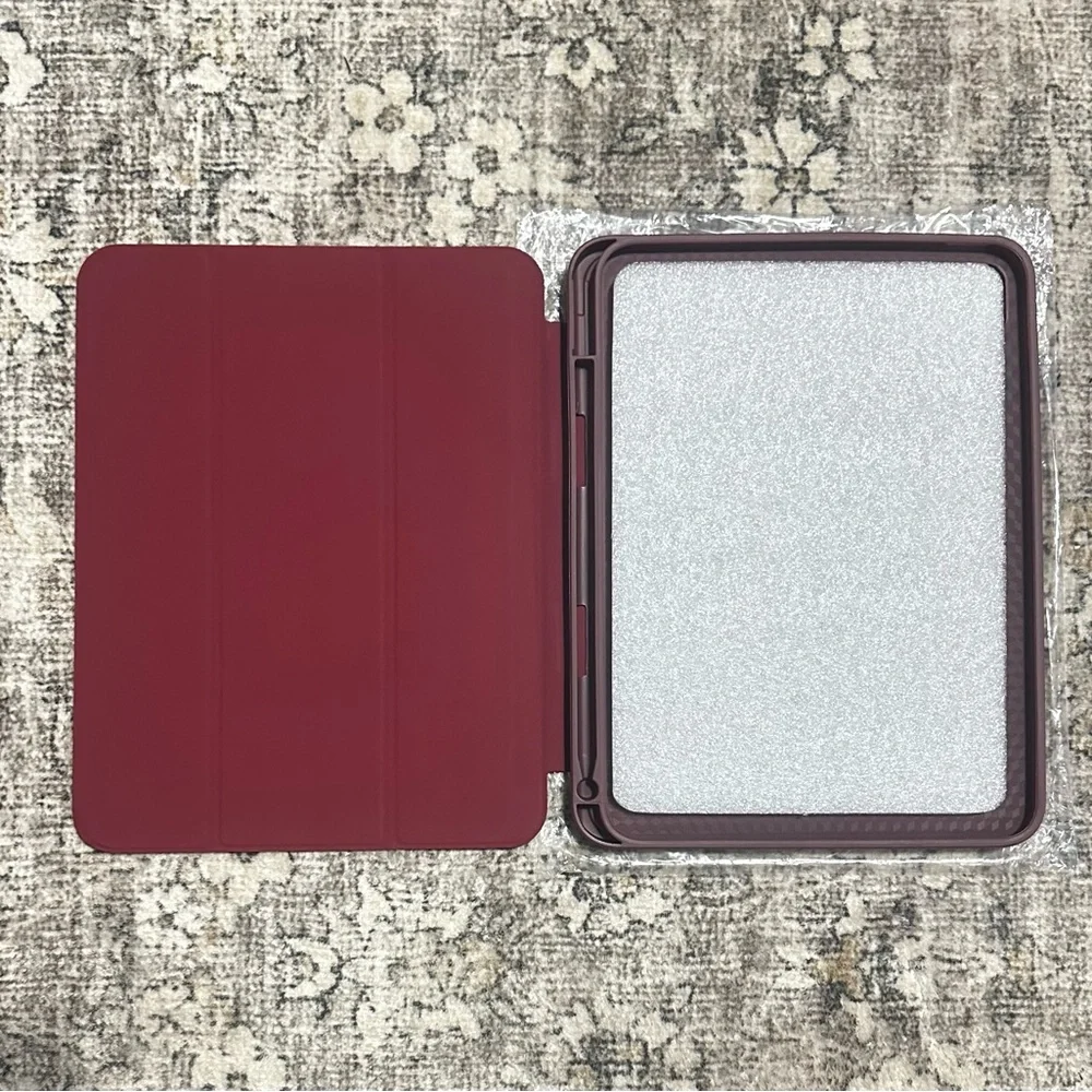 iPad Case 10.9” - Wine Red